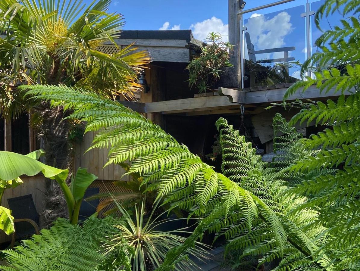 Jungle Villa Martin Mill