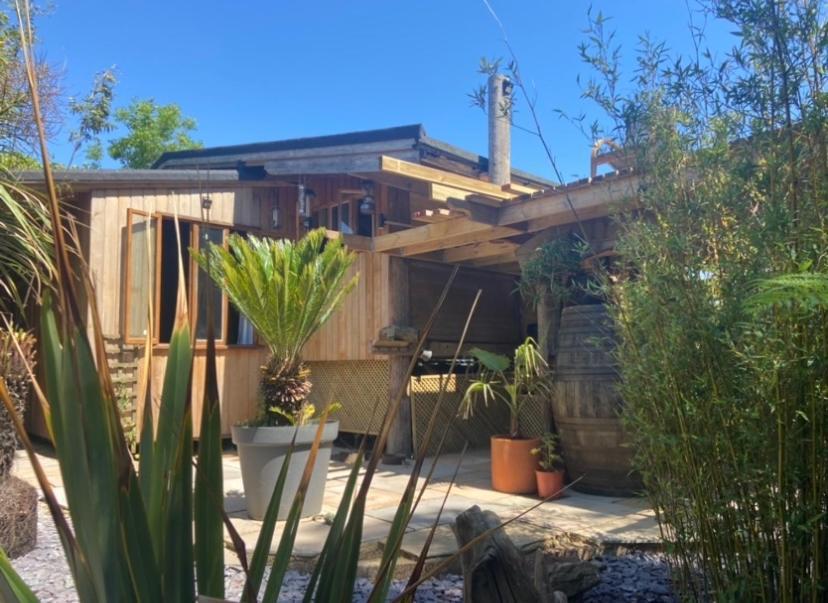 Villa Jungle Martin Mill